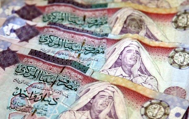 Росія друкує фальшиві динари для бойовиків Лівії