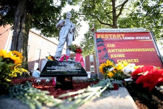 На Західній Німеччині встановили пам'ятник Леніну