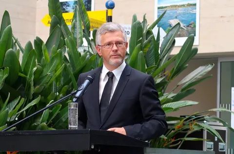 Посол Мельник закликав Німеччину переглянути шкільні програми з історії