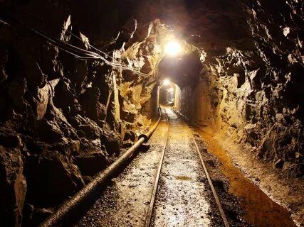 Обвал на шахті Луганщини: один гірник загинув, один травмований