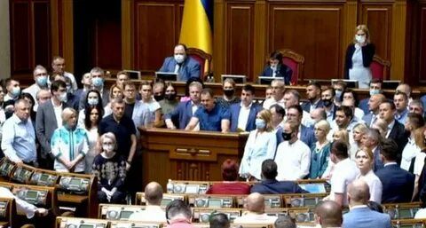 «Слуги» аплодували: Волошин із ОПЗЖ заявив про відсутність суверенітету України