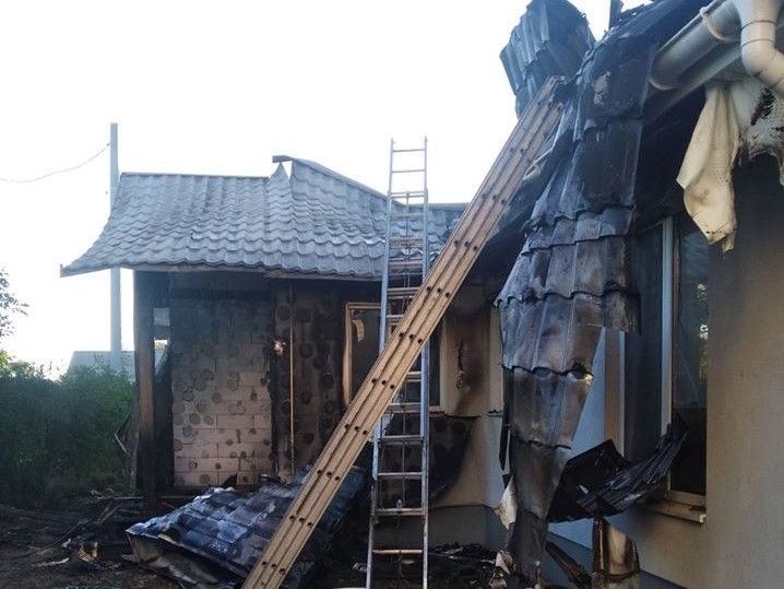 Активісту Шабуніну підпалили будинок у Києві