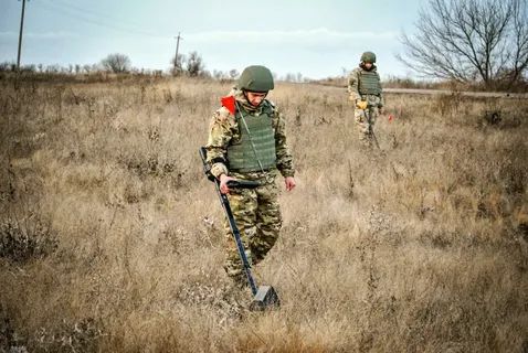 Розмінування на Донбасі: Росія відмовляється затвердити 13 районів