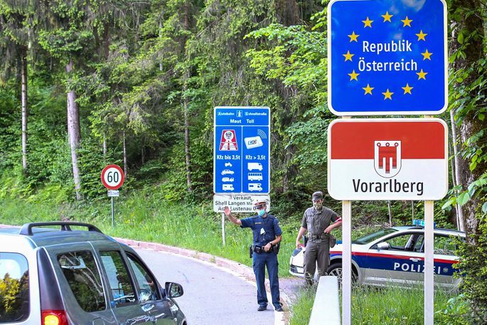 Австрія заборонила українцям в'їзд
