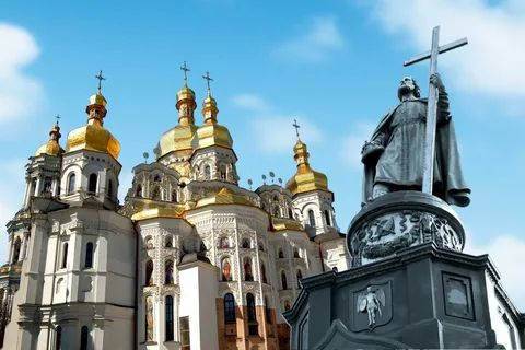 Хрещення Руси-України: 1032 роки духовної сили українського народу