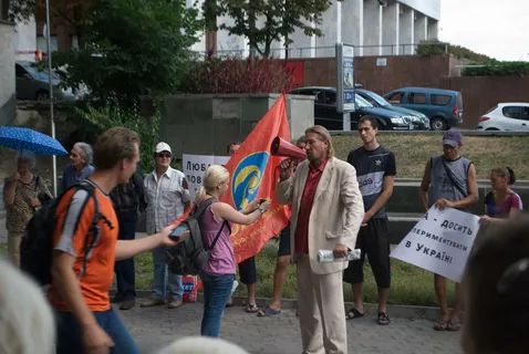 Сепаратист Едуард Коваленко знову проводить антиукраїнську агітацію у Генічеську
