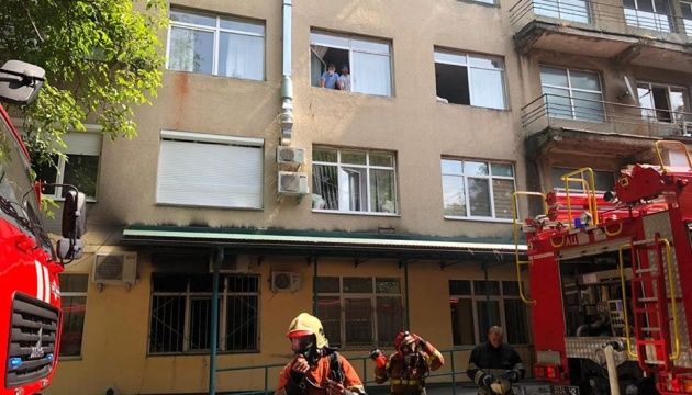 На Закарпатті горіла лікарня: евакуювали 200 людей