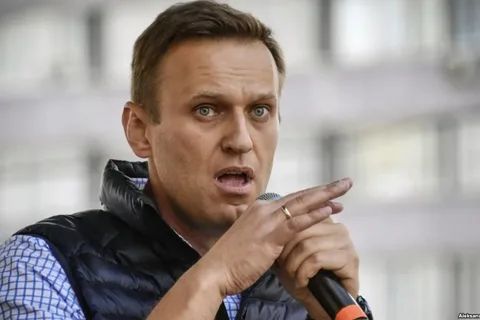 Навальний нетранспортабельний: в організмі виявлено отруту