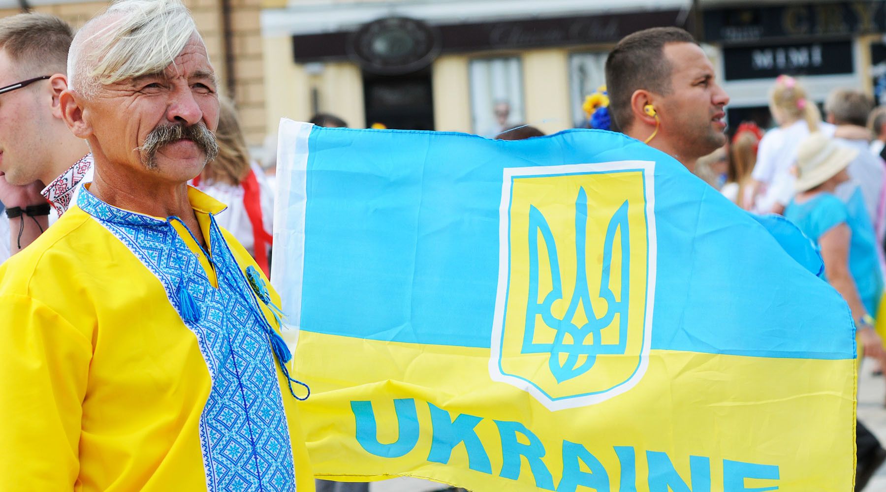 Більше половини українців вважають себе бідними - дані Держстату