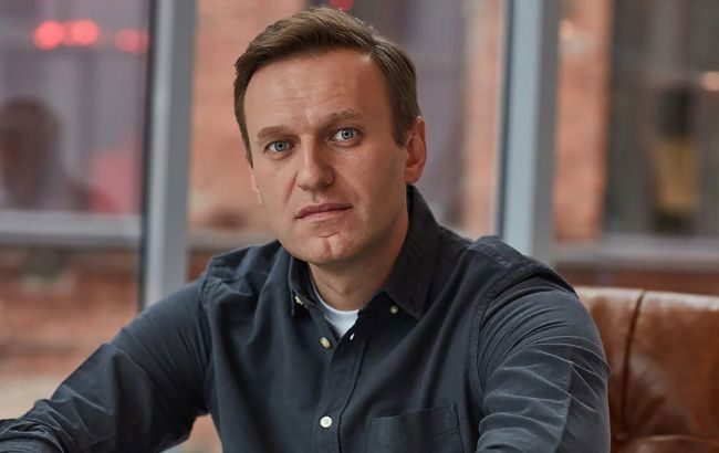 Олексій Навальний перебуває у стабільно тяжкому стані - лікарі