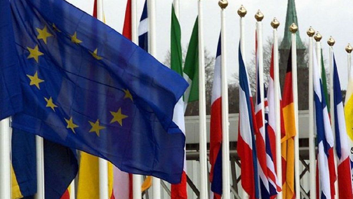Кулеба назвав головні питання саміту з Євросоюзом