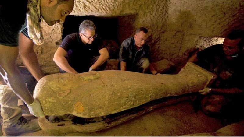 У Єгипті знайшли 27 досі небачених саркофагів віком понад два з половиною тисячоліття