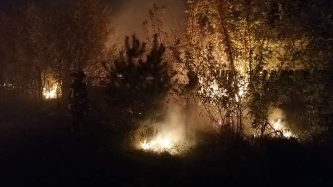Пожежа на Луганщині: є жертви, у Сєвєродонецьку горить завод антисептиків