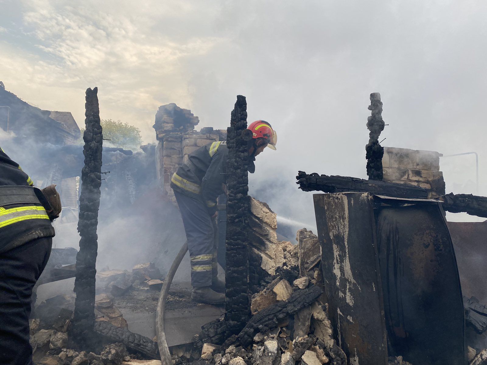 Пожежі на Луганщині: чотири людини зникли безвісти