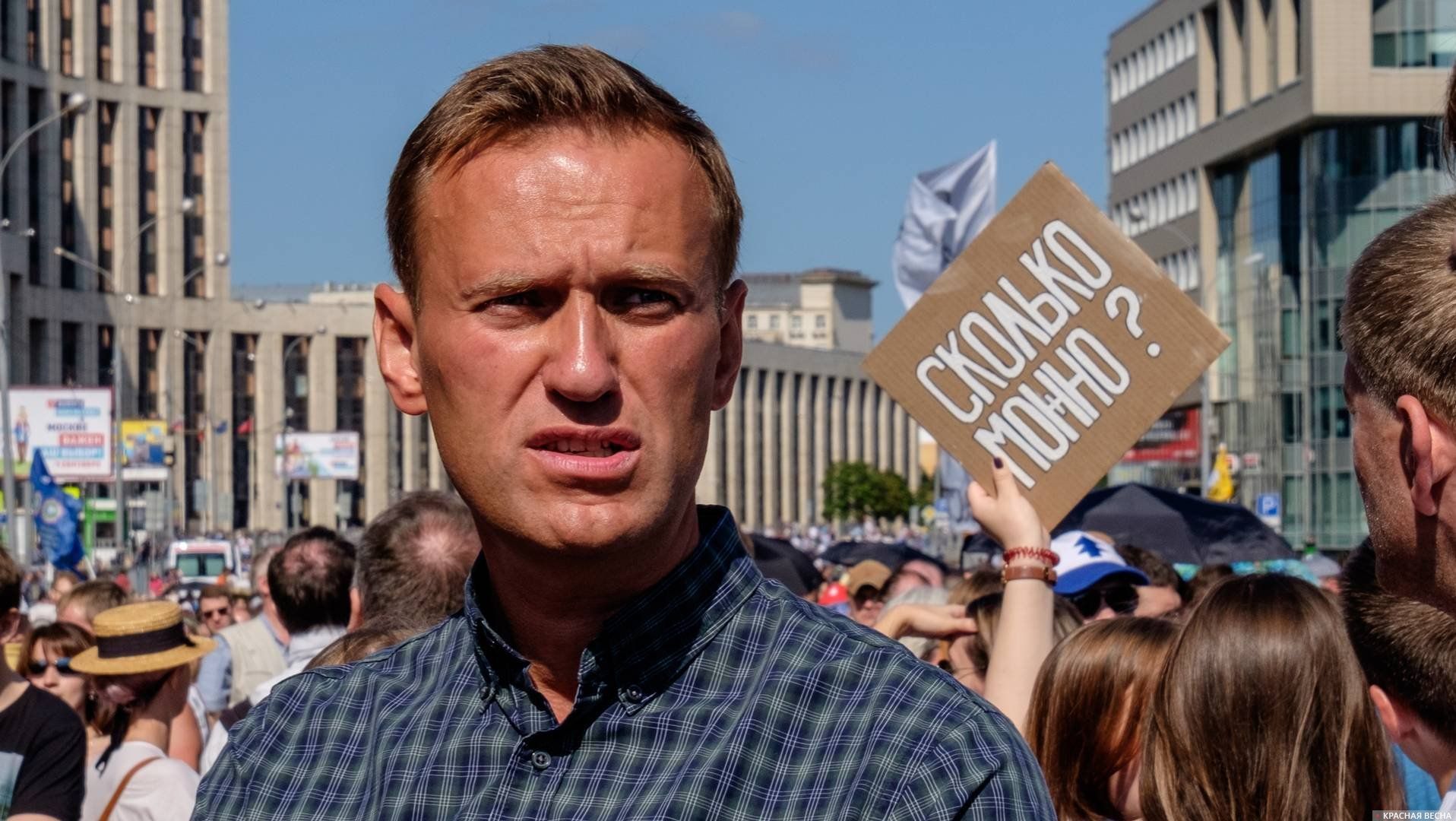 «Фантастична історія отримала продовження»: у Росії своя версія отруєння Навального