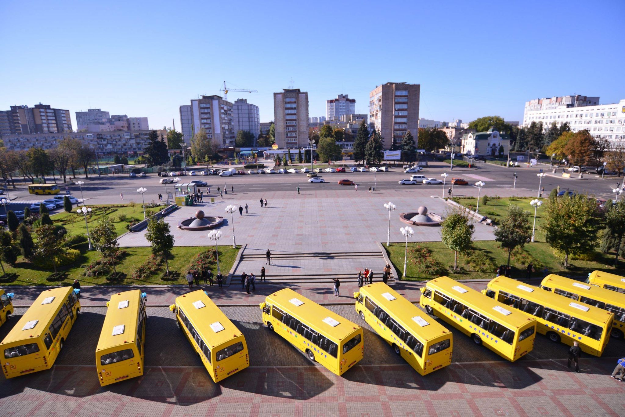 Мобільна освіта: Черкащина одержала 10 нових шкільних автобусів