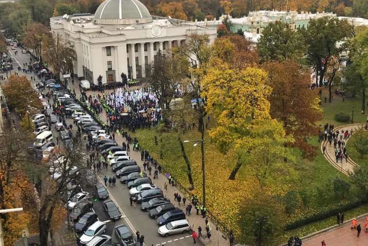 У Києві протестують «євробляхери» та ФОПи