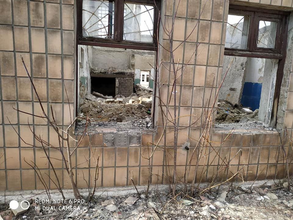 Коронавірус в ОРДЛО: на окупованому Донбасі величезні черги на рентген, маски в дефіциті