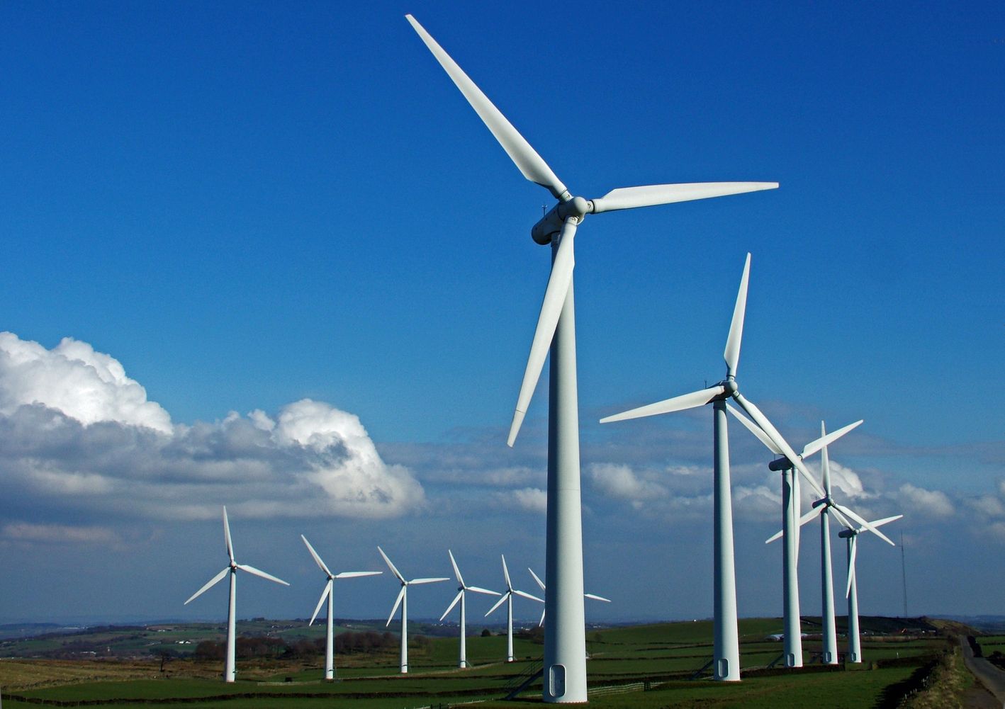 Феміда для «зелених»: головні інвестори у відновлювану енергетику таки подали до суду на державу