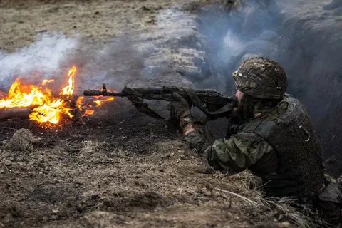Український боєць у важкому стані внаслідок обстрілу бойовиками біля Авдіївки