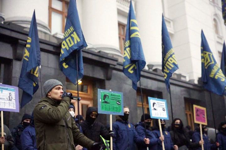 Президент шахраїв не здає: як реваншистське оточення Зеленського спонукає до акцій протесту