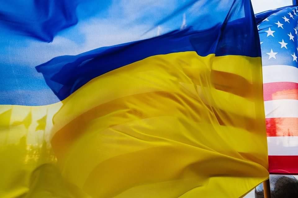 Порошенко дякує США за військову допомогу і закликає українську владу  реформувати оборонний сектор