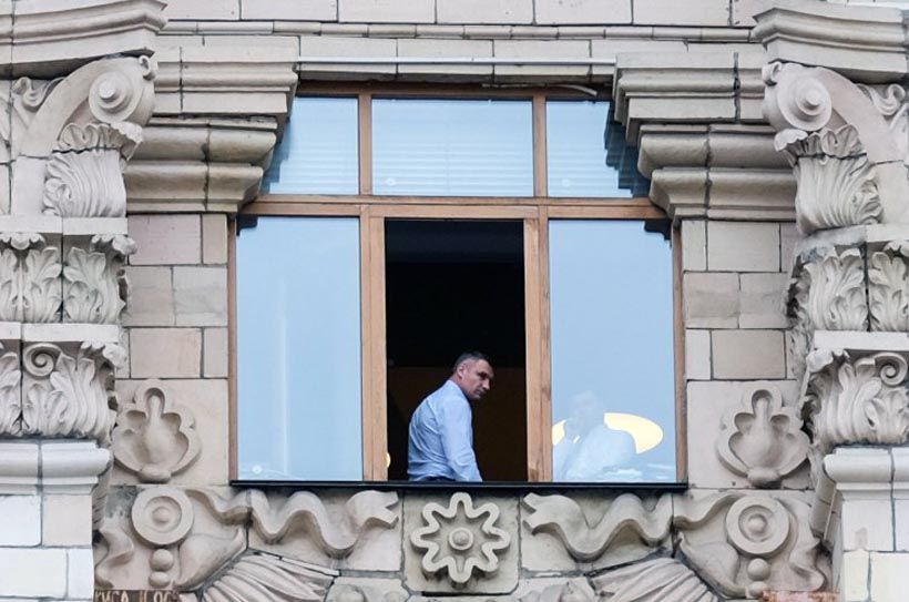 «Пиляти» бюджет буде сам: як Кличко взяв Київ і зібрався зайняти місце Зеленського