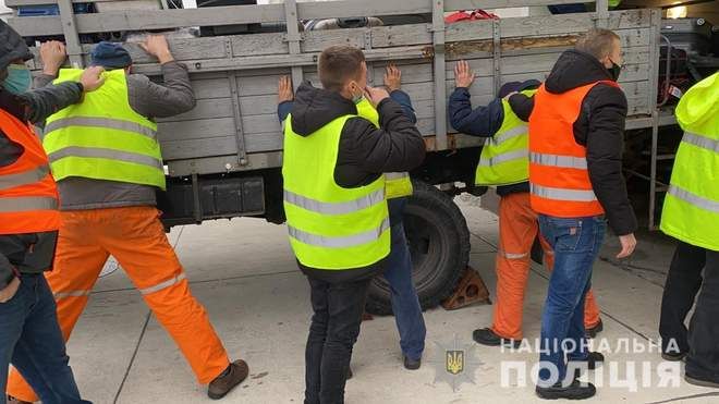 У Херсоні вантажники аеропорту обкрадали пасажирів