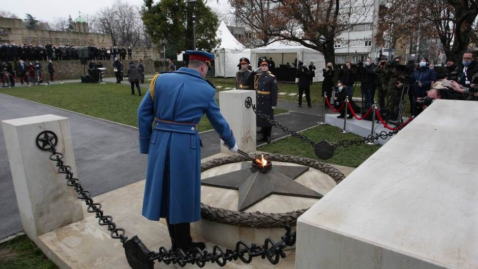 У Белграді загасили вічний вогонь від Сергія Лаврова