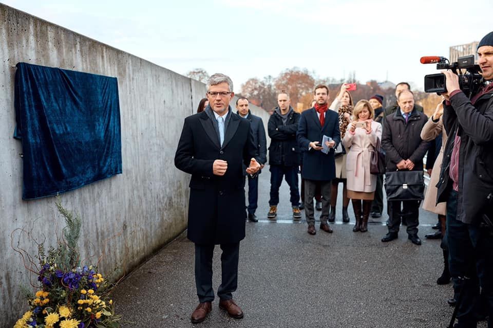 Посол Андрій Мельник закидає Німеччині подвійні стандарти у вшануванні польських і українських жертв нацизму
