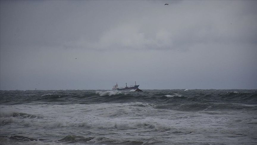 Біля берегів Туреччини затонуло судно Arvin: на борту було 10 українців