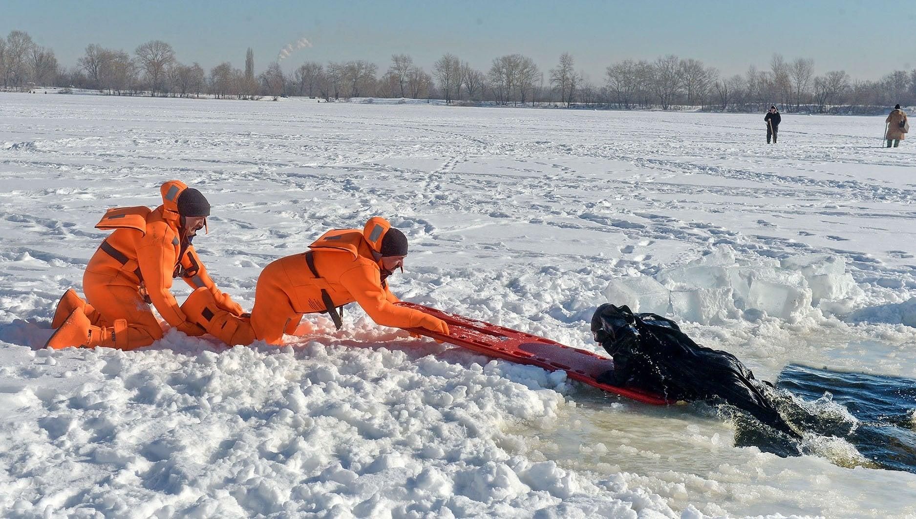 Біля Канева у Дніпрі втопилися двоє рибалок і 10-річний хлопчик