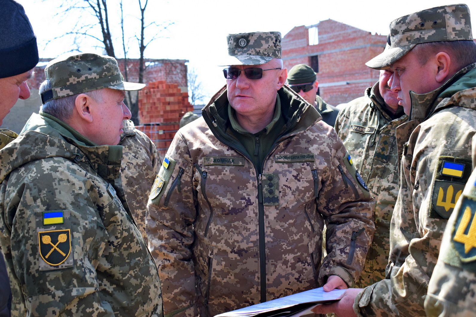 Через скандал між Тараном та Хомчаком гальмуються рішення для українскьої армії