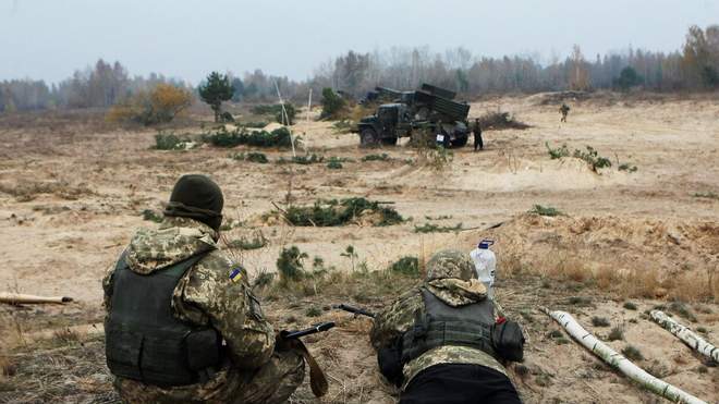 На Донбасі загинув мирний житель через обстріли бойовиків