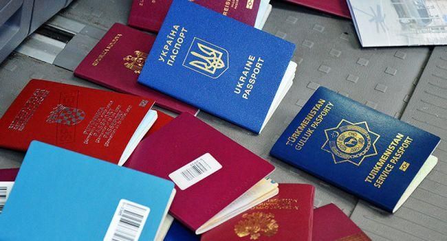 В Україні розроблять закон для виявлення осіб з подвійним громадянством