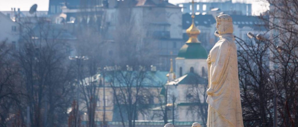 Порошенко закликав Світовий Економічний Форум виправити помилку щодо княгині Ольги як засновниці Росії