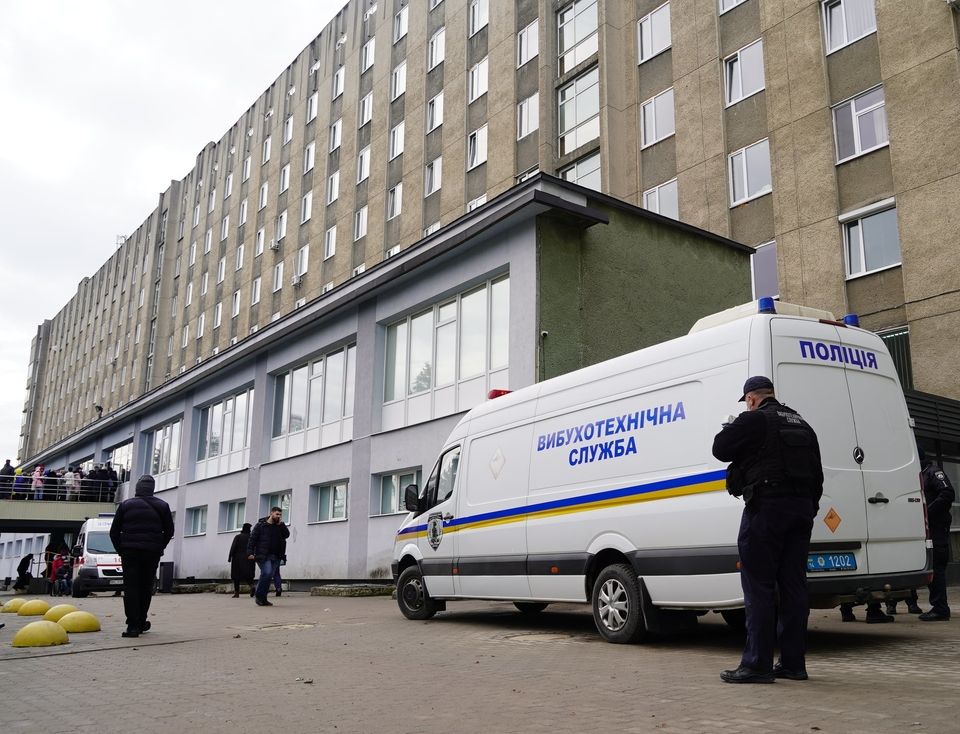 У Києві «замінували» всі лікарні