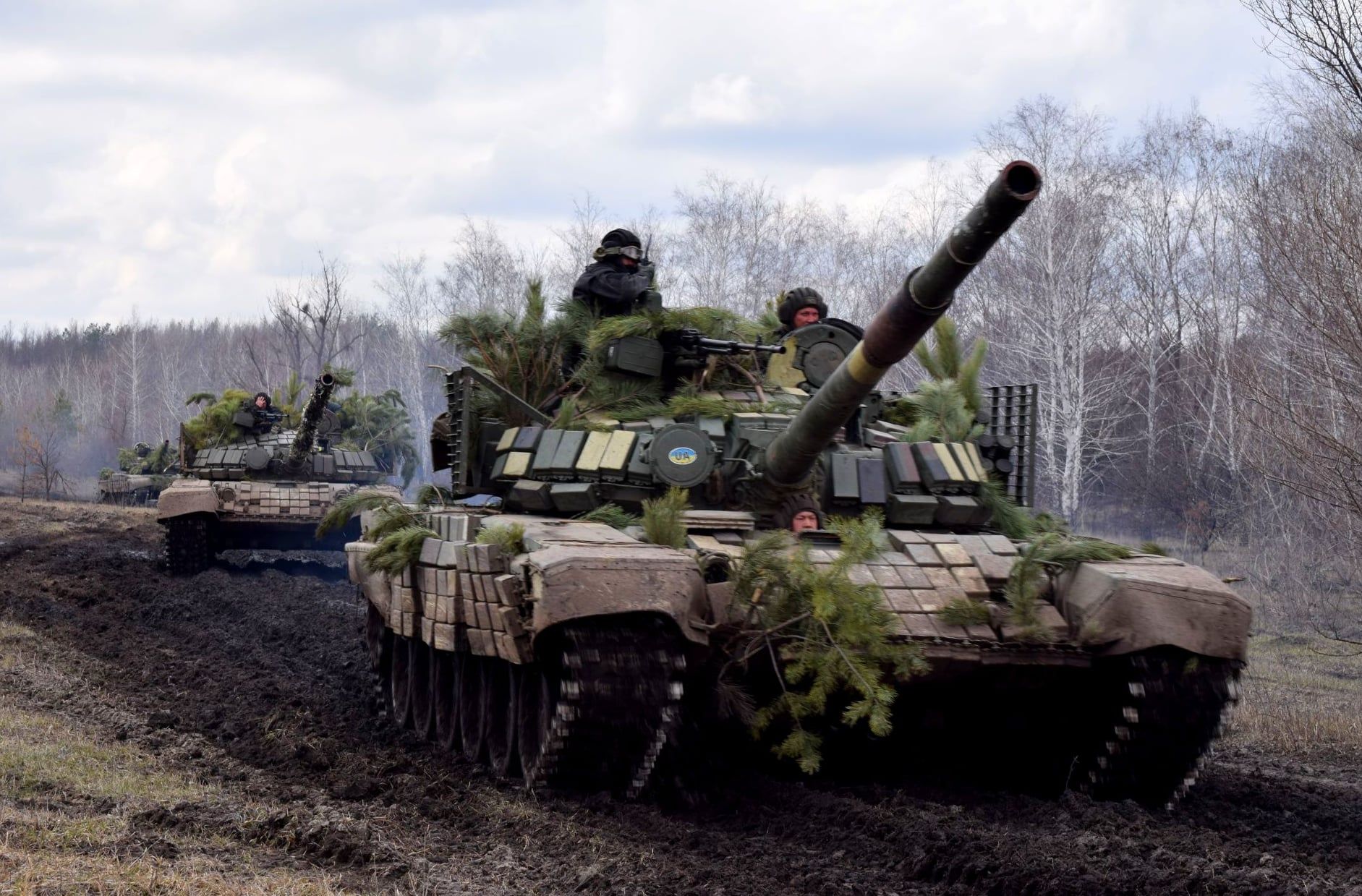 Танкові навчання пройшли на Луганщині в районі ООС