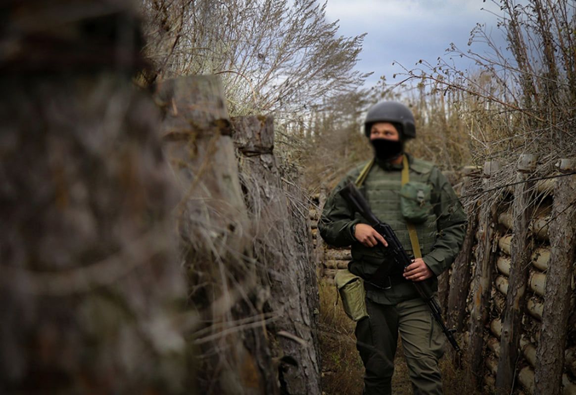 На Донбасі окупанти облаштовують нові позиції