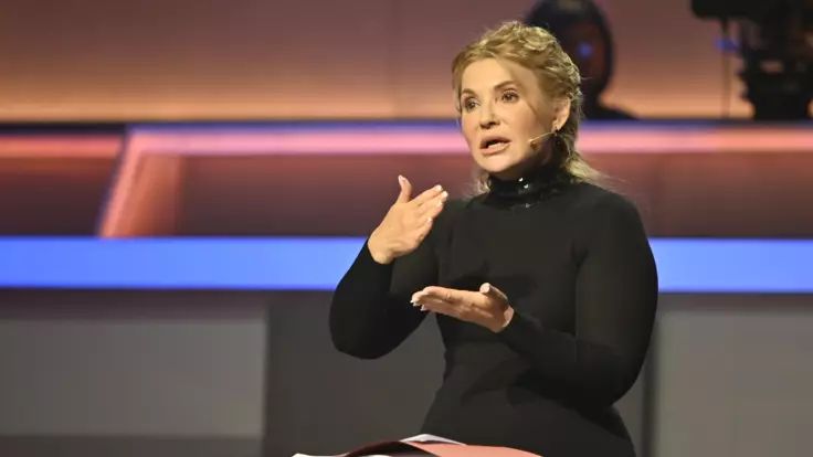 Тимошенко закликала Зеленського відправити Кабмін у відставку