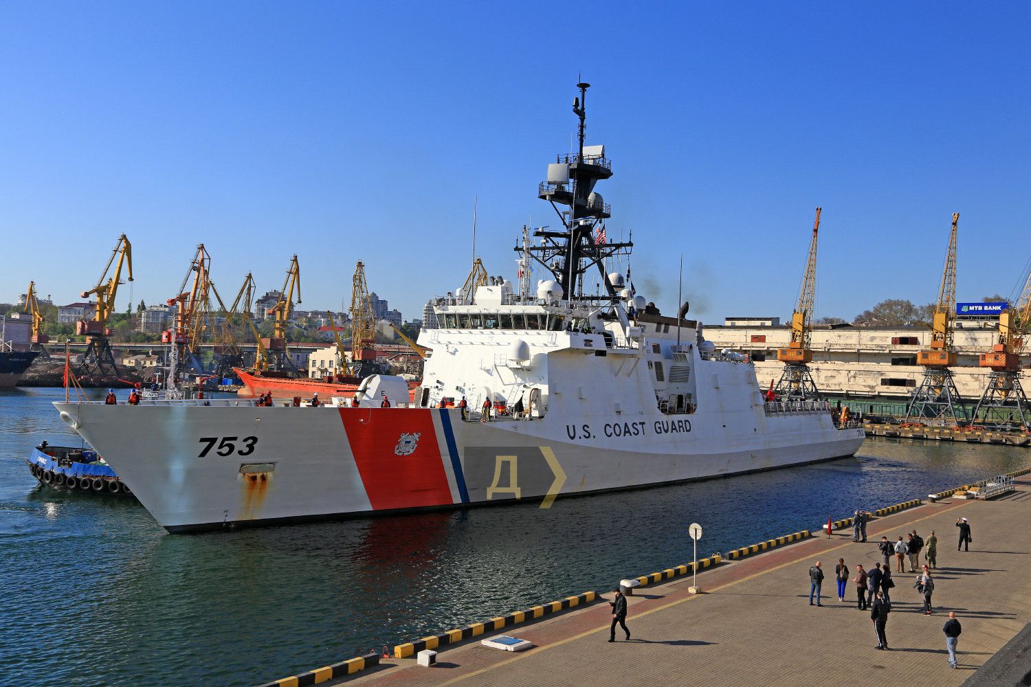Фрегат берегової охорони USCGC Hamilton у порту Одеси.