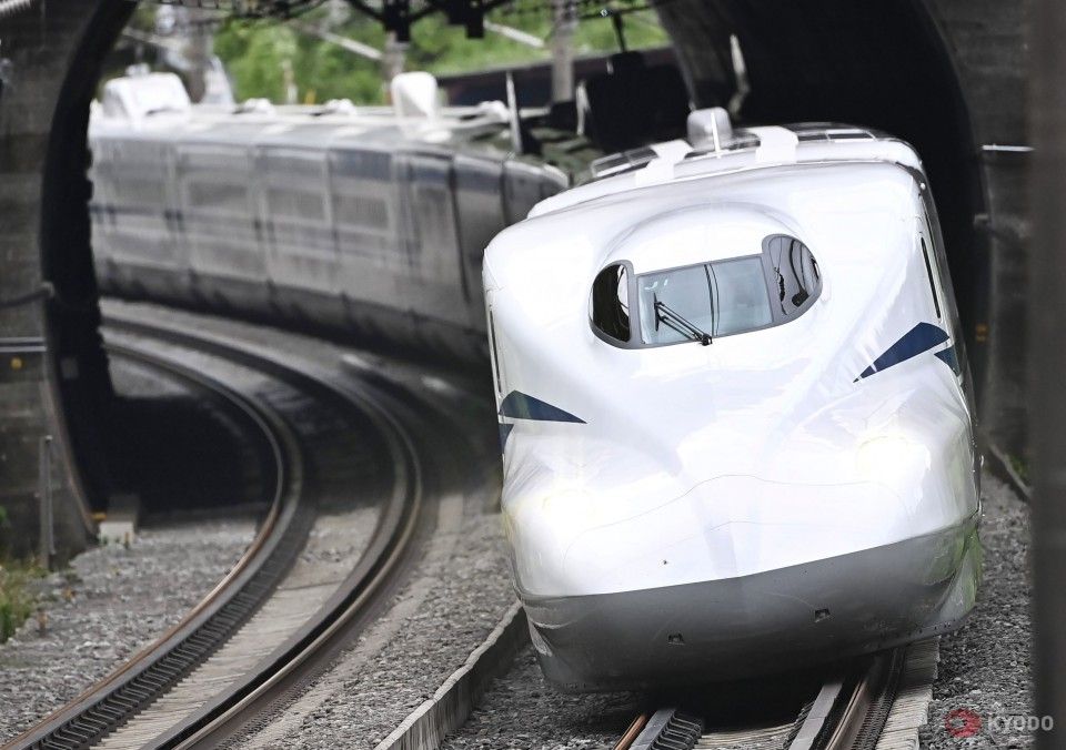 Машиніст у Японії залишив надшвидкісний потяг без керування