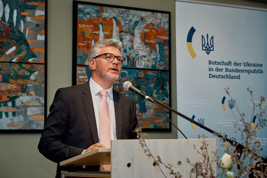 Посол Мельник шкодує через блокування Німеччиною постачання зброї Україні
