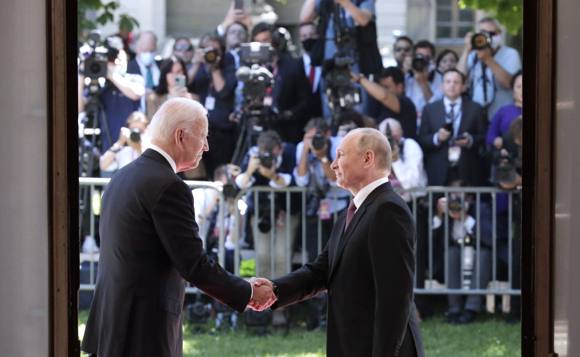 Байден сказав Путіну в Женеві про незмінну підтримку України