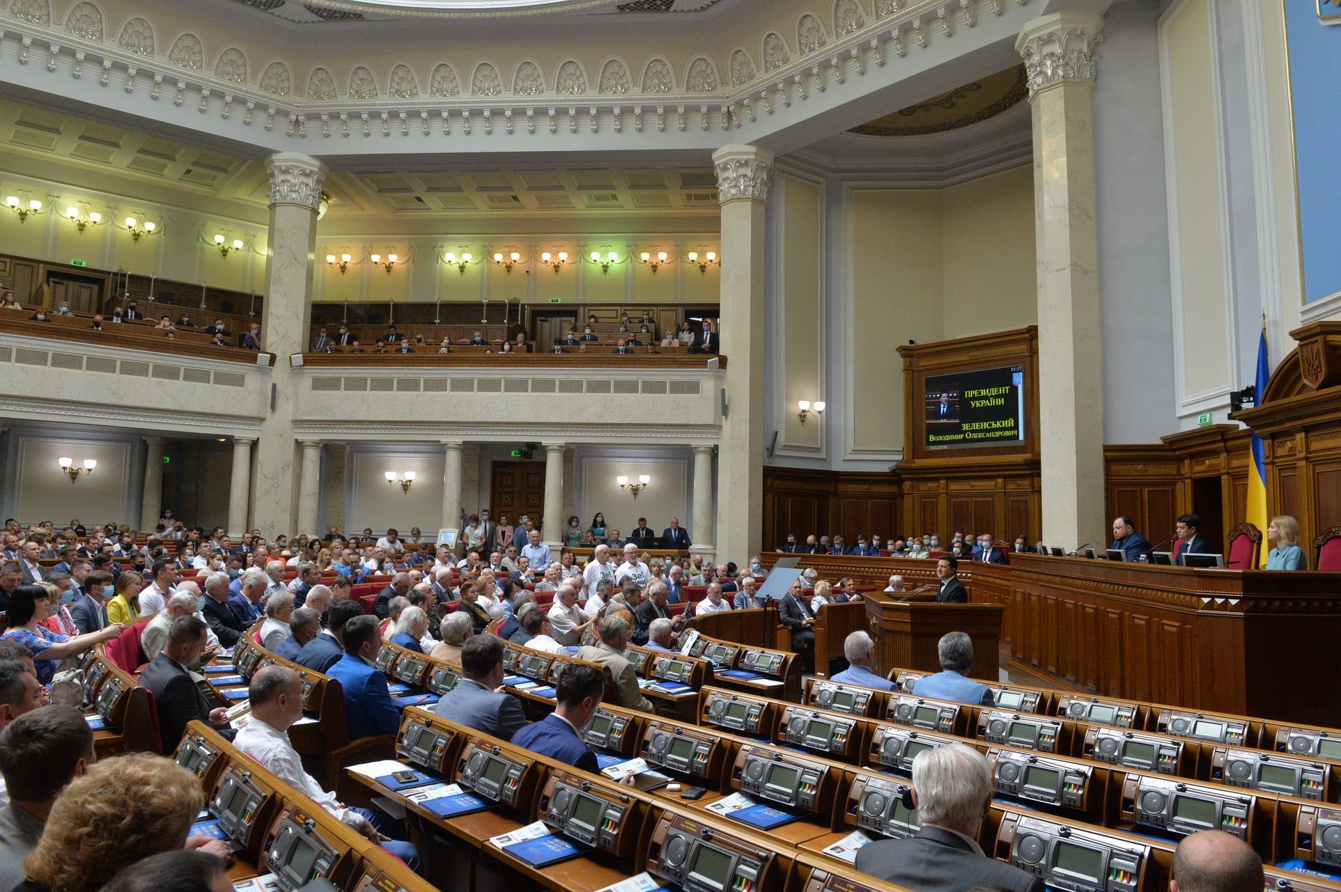 Рада врахувала пропозиції Зеленського у законі про ВККС