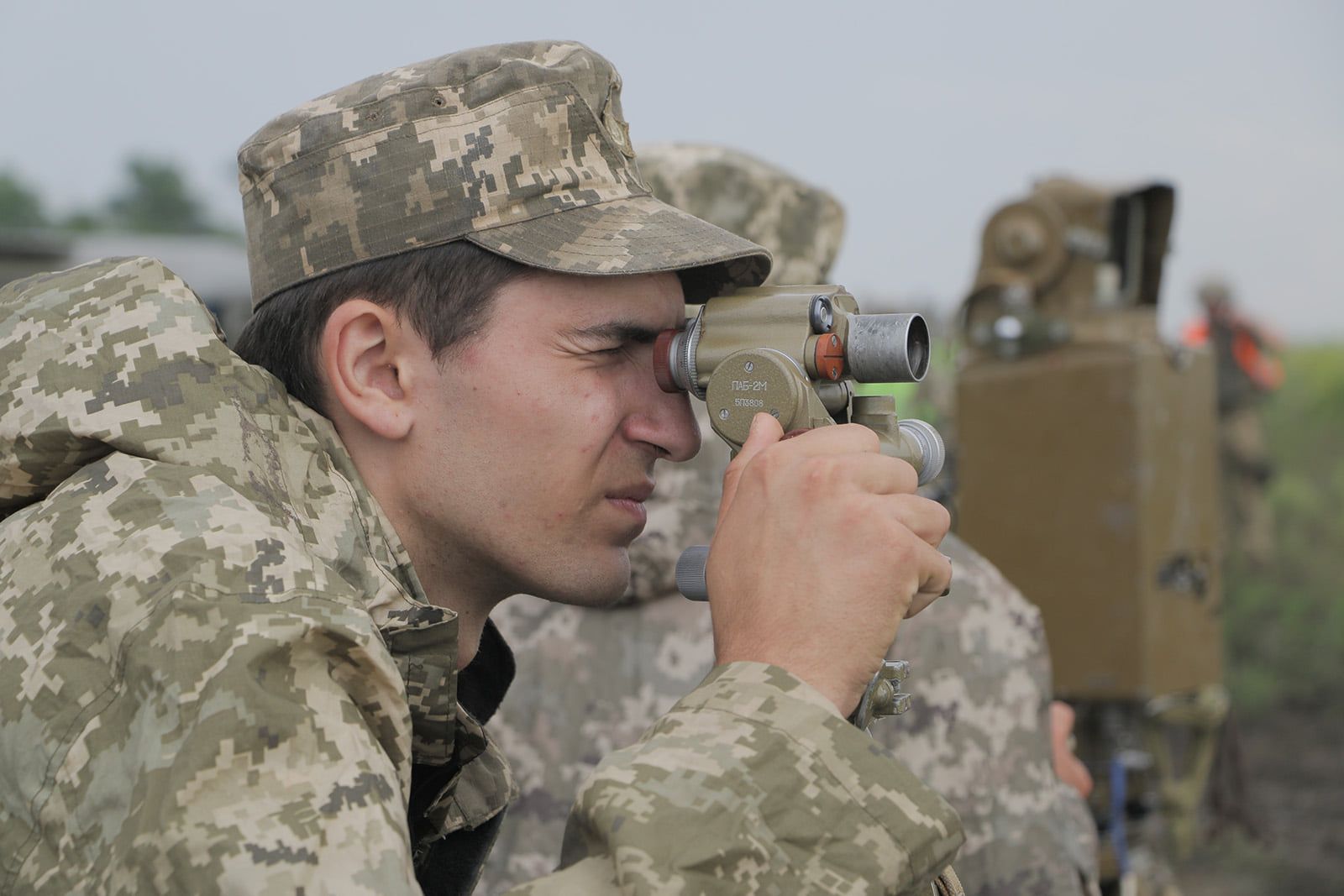 На Донбасі постраждали під час артобстрілу семеро захисників України