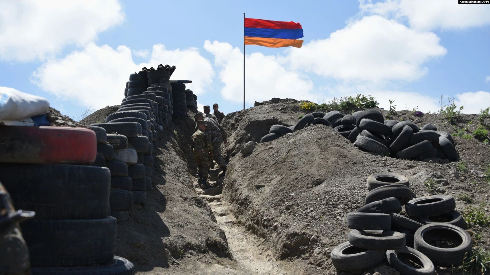 Вірменія і Азербайджан звинувачують один одного у збройному нападі: є загиблі
