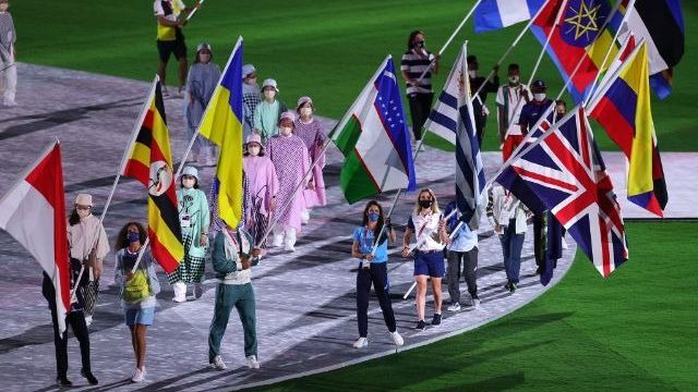 Олімпіада-2020: каноїстка Людмила Лузан винесла прапор України на церемонії закриття