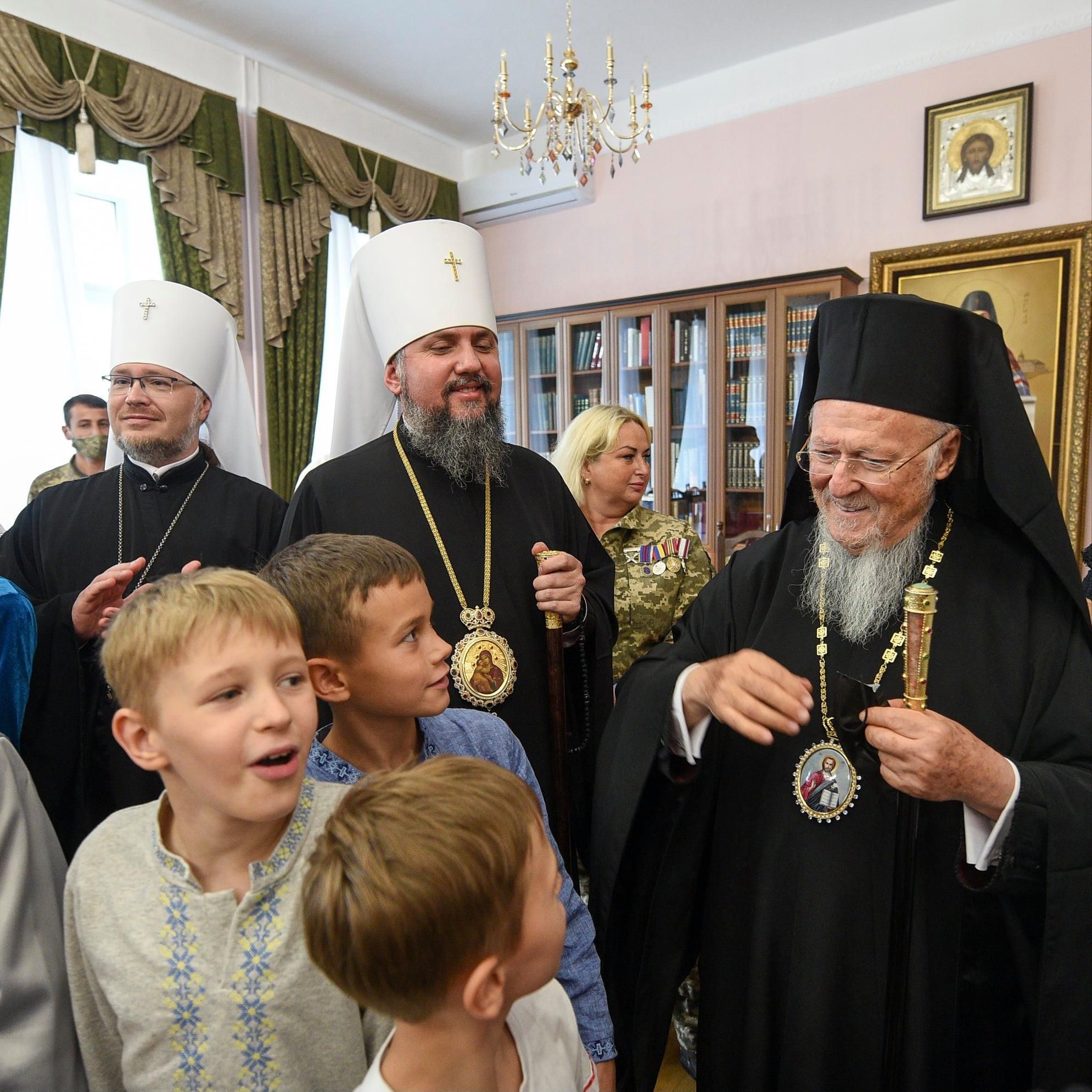 Патріарх Варфоломій підтримав і благословив дітей полеглих захисників України, фото
