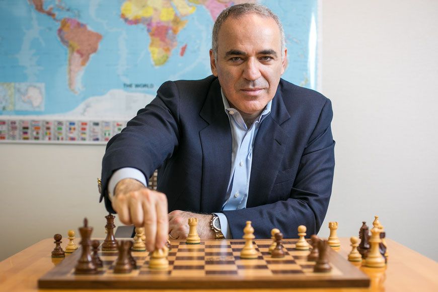 Гаррі Каспарова позбавлено звання чемпіона світу з шахів